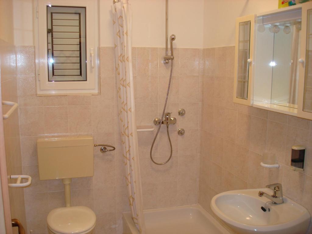 Villa Jasmin Bol Zimmer foto