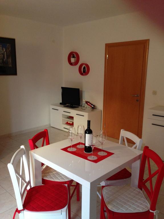 Villa Jasmin Bol Zimmer foto
